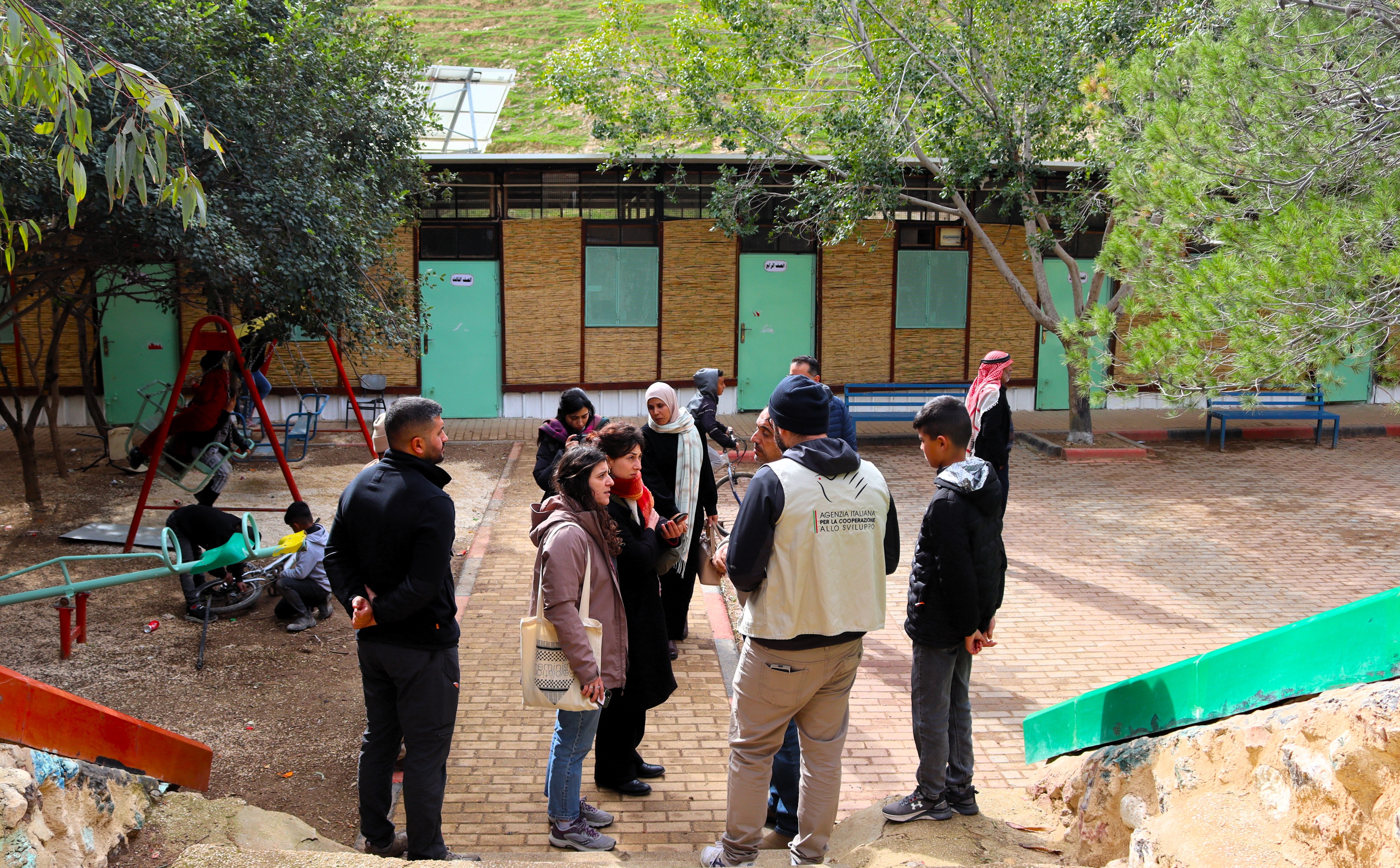 Himayati AICS Vento di Terra e COSPE